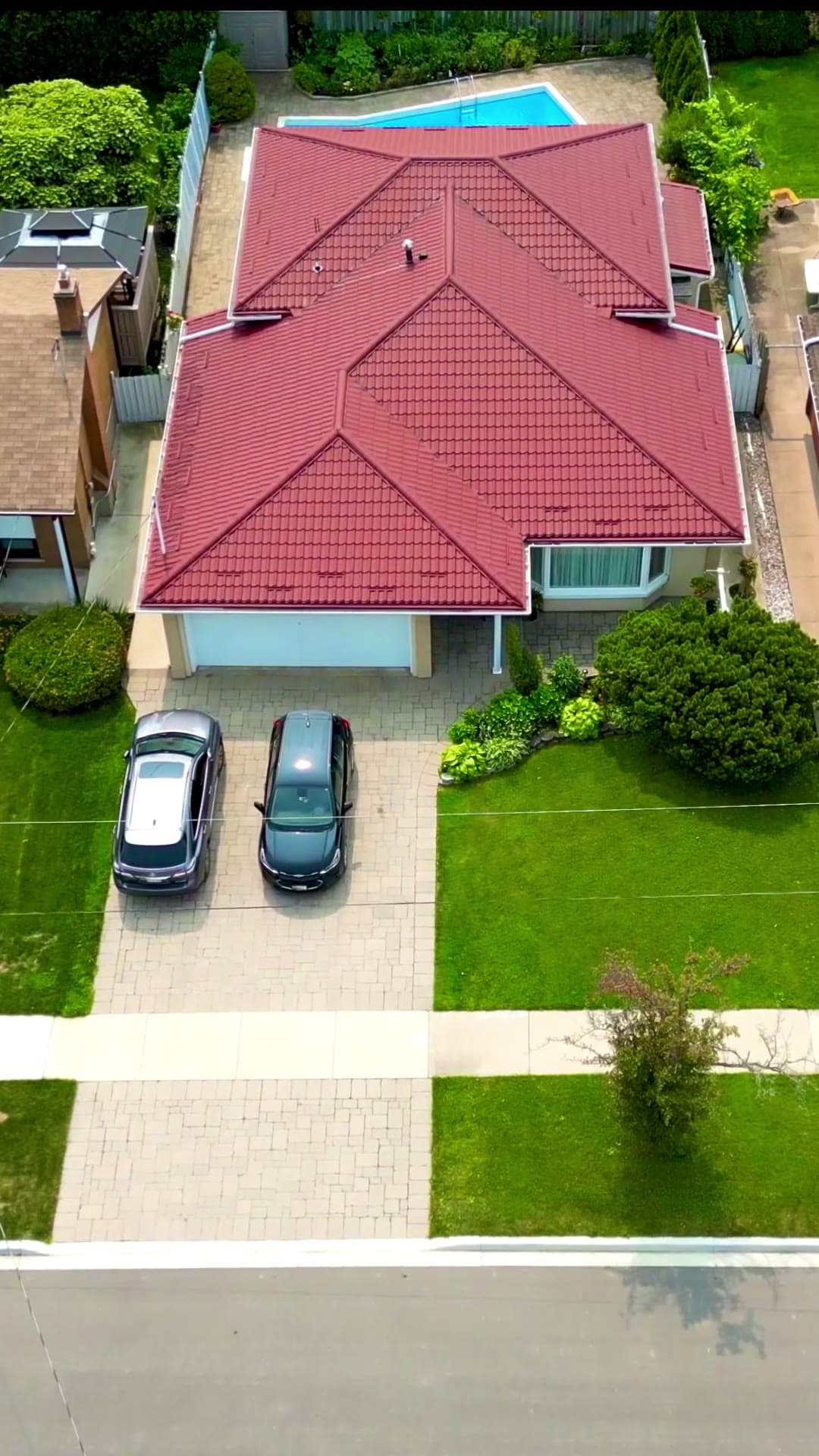 Home with pool — walkthrough